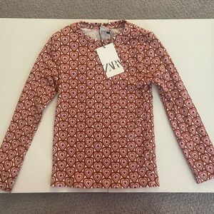 Zara Big Girl’s All Over Heart Print Ribbed Tee